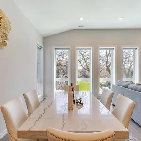 Luxe And Modern Chicago Condo - 7 Mi To Downtown! Exterior photo