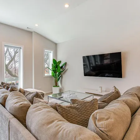 Luxe And Modern Chicago Condo - 7 Mi To Downtown! Exterior photo