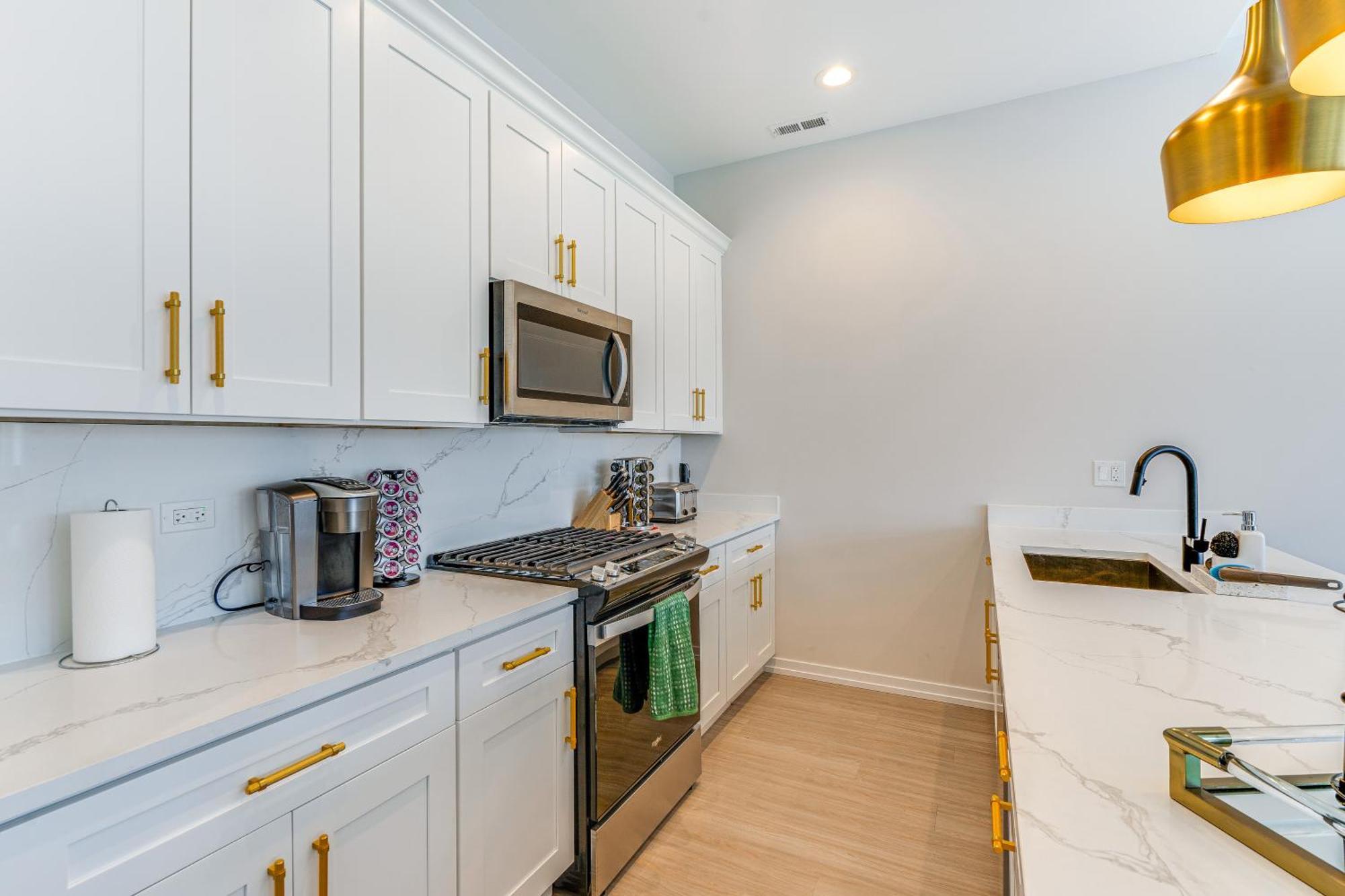 Apartamento Luxe And Modern - 7 Mi To Downtown!