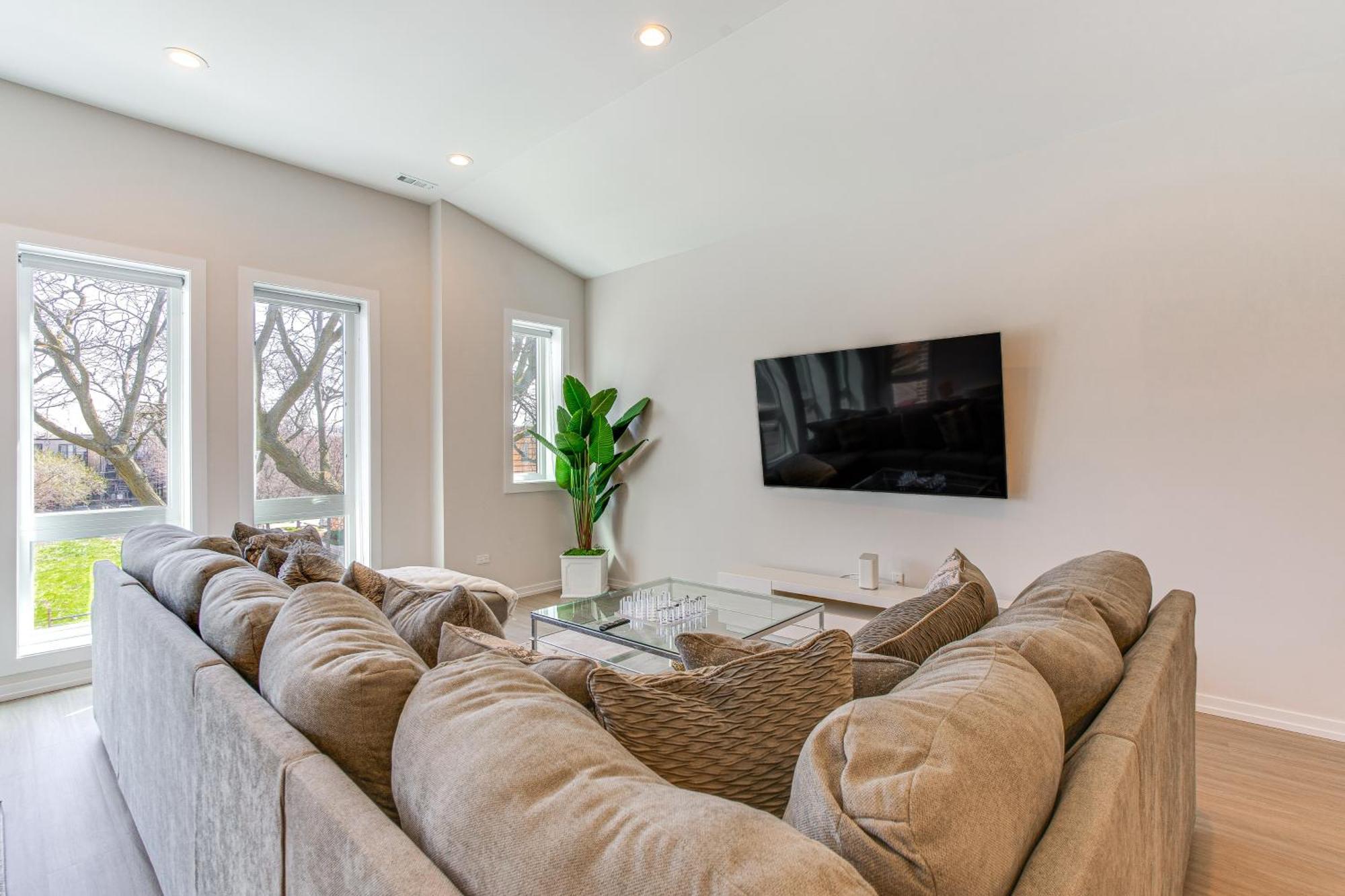 Luxe And Modern - 7 Mi To Downtown! Apartamento *